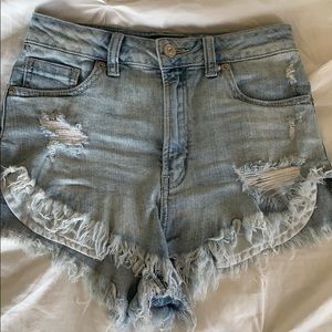 Cheeky light Jean high waisted shorts